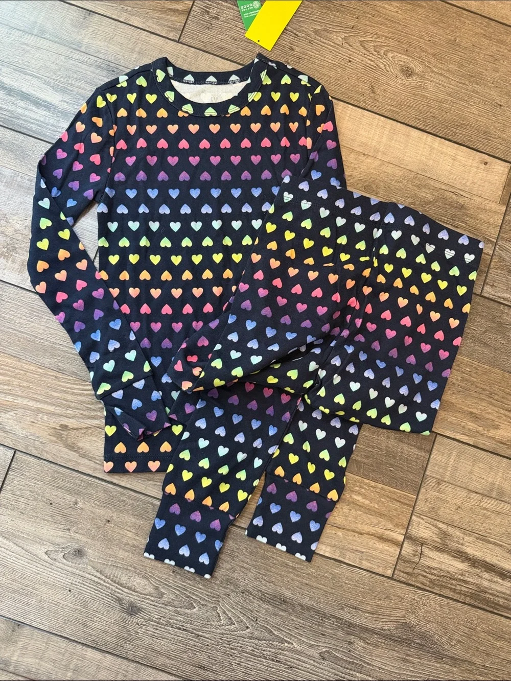 NWT Gap Kids Organic Rainbow Heart Pajama Set